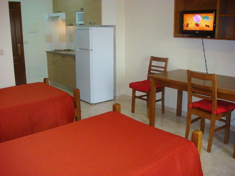 Residencia Santa Marta Hotell Tomar Eksteriør bilde