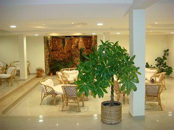 Residencia Santa Marta Hotell Tomar Eksteriør bilde